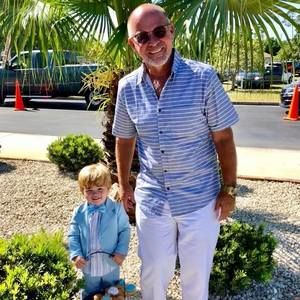 Meet your Posher, Dwin